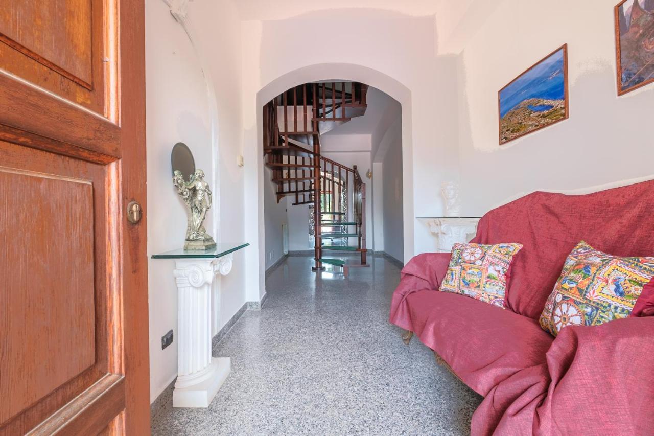 Villa Emy Messina Bagian luar foto